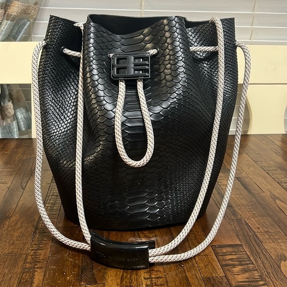 Melissa Bag faux Black Snakeskin Bucket + Baja East Drawstring - Picture 4 of 15